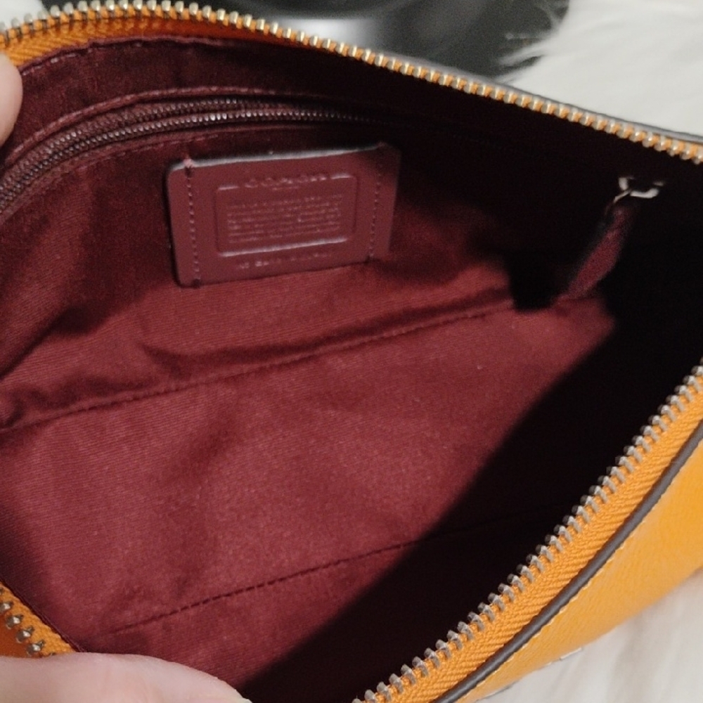 SALE! NWOT Authentic Coach Charlotte Shoulder/Crossbody Bag - Picture 10 of 16